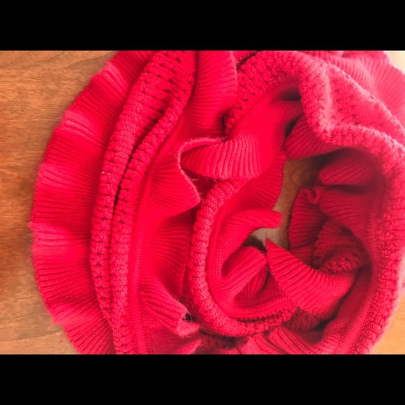NWOT Red Ruffle Infinity Scarf - Picture 3 of 4